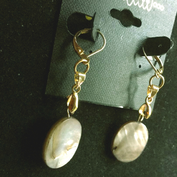 18K Gold Plated Shell Dangle Earrings - Picture 2 of 5